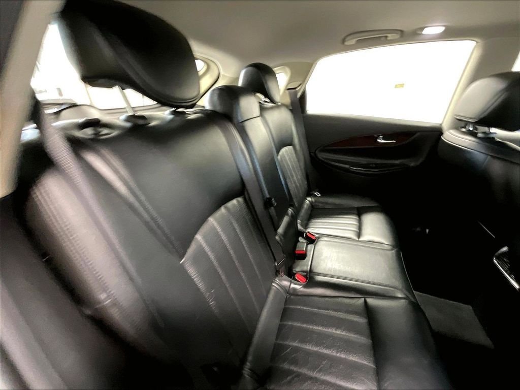 Used 2017 INFINITI QX50 AWD w/ Premium Plus Package image 16