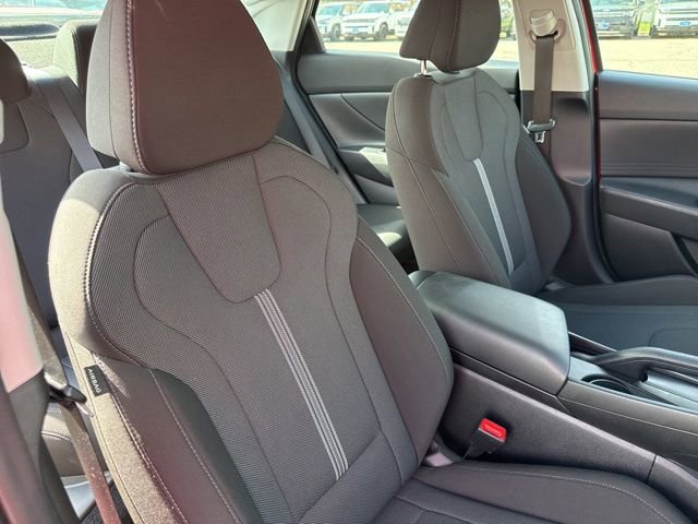 Certified 2023 Hyundai Elantra SE image 27