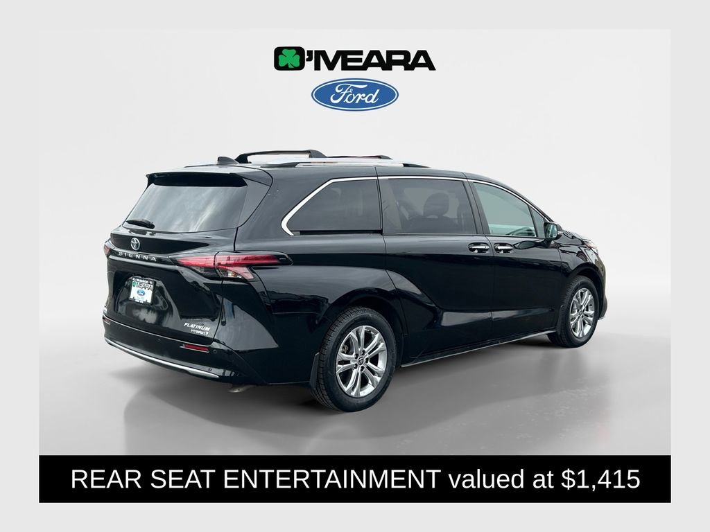 Used 2022 Toyota Sienna Platinum w/ Outdoor Package (TMS)