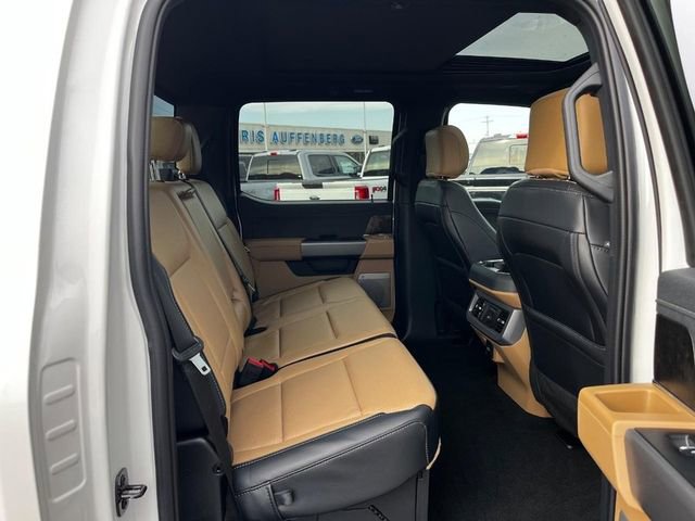 New 2025 Ford F350 Lariat w/ Lariat Ultimate Package AWD/4WD image 4