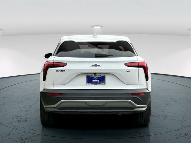 Used 2025 Chevrolet Blazer EV LT AWD/4WD image 5