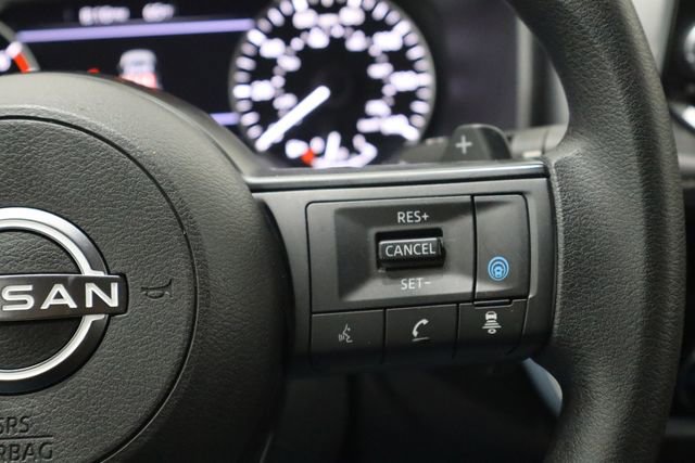 Used 2024 Nissan Rogue SV image 25