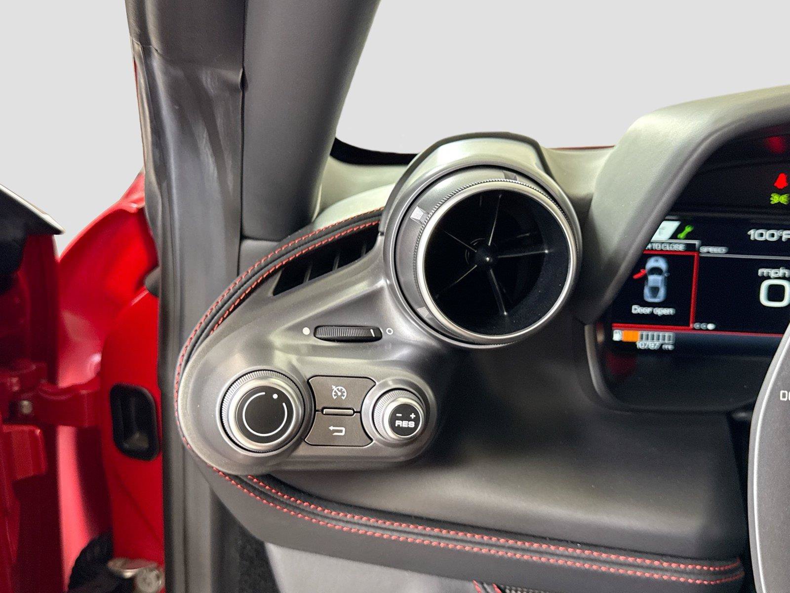Used 2021 Ferrari F8 Tributo RWD image 26