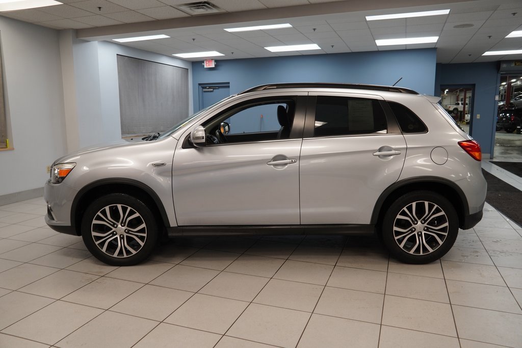 Used 2016 Mitsubishi Outlander Sport SEL image 2