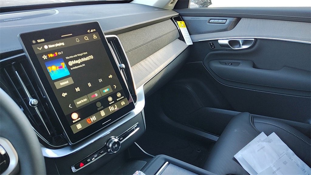 New 2026 Volvo XC90 B6 Ultra image 25