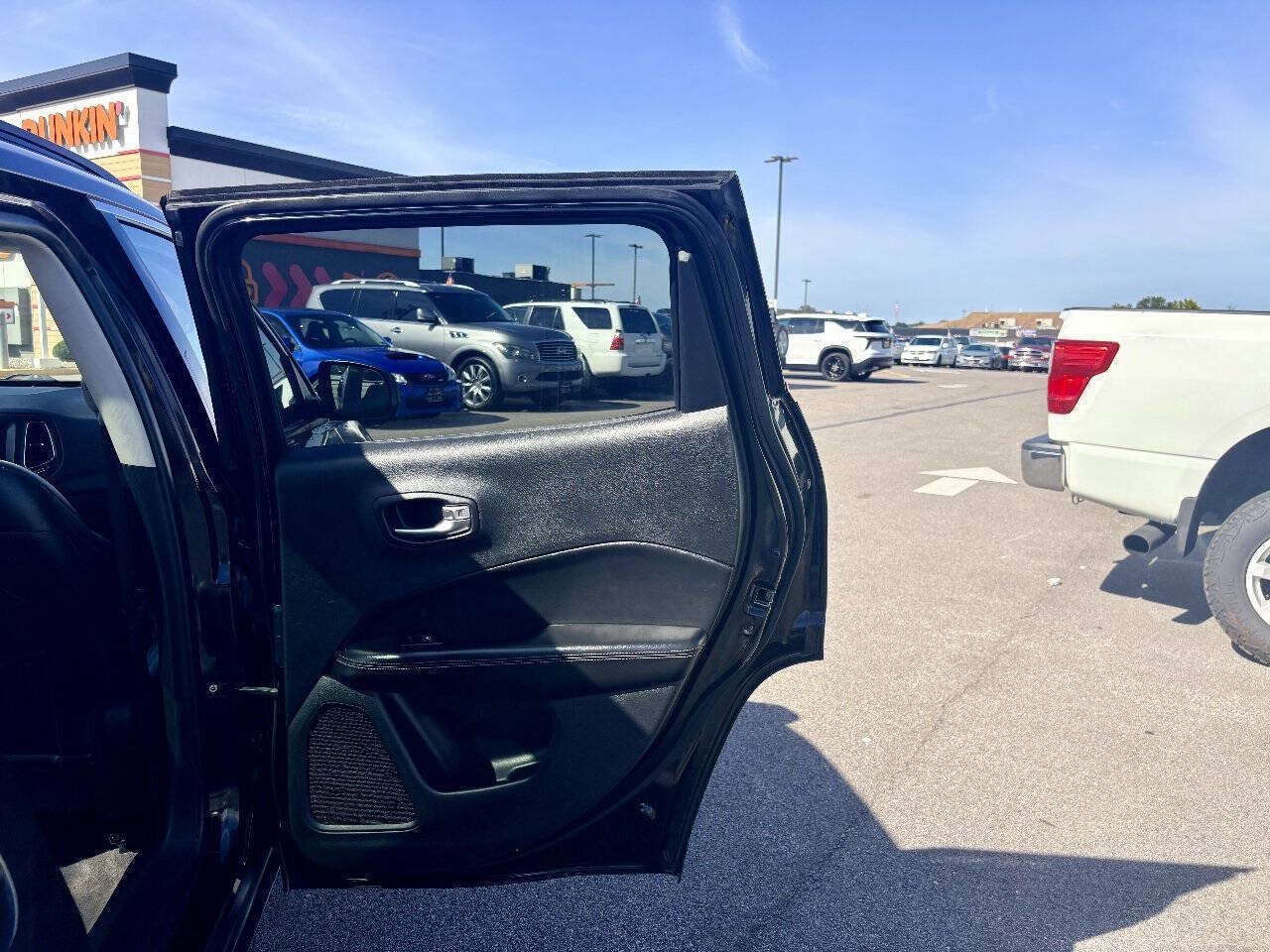 Used 2019 Jeep Compass Latitude w/ Popular Equipment Group AWD/4WD image 35