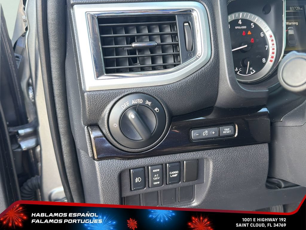 Used 2017 Nissan Titan SV RWD image 16