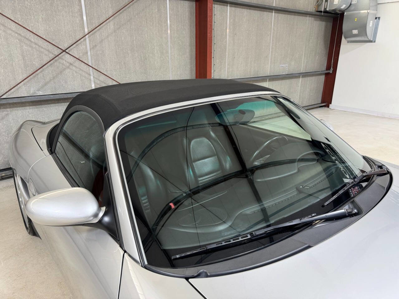 Used 2001 Porsche Boxster S image 36