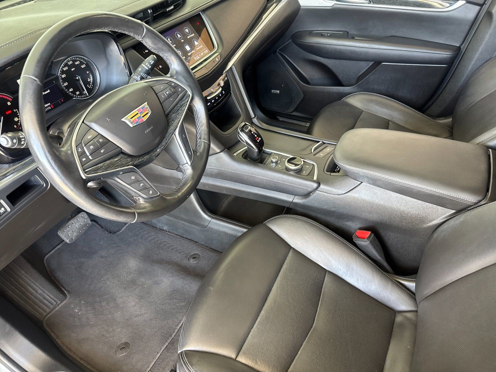 Certified 2023 Cadillac XT5 Premium Luxury FWD image 8
