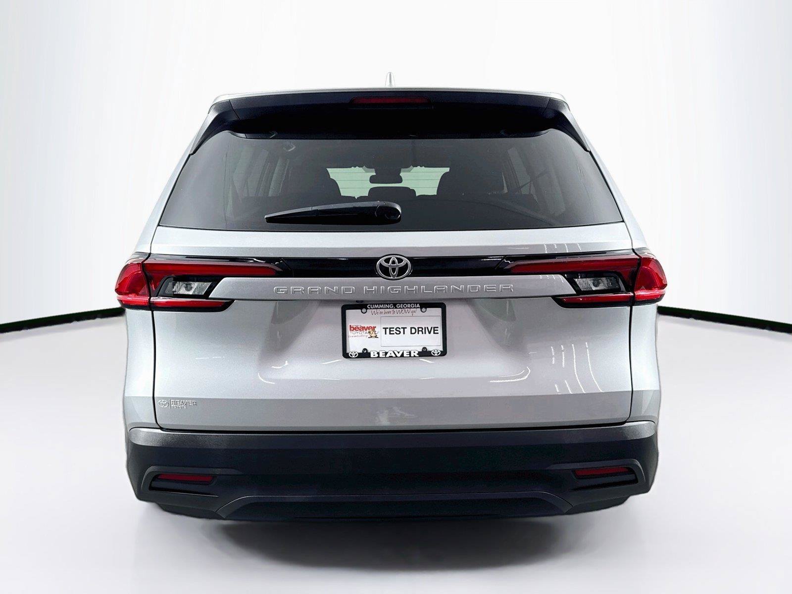 Certified 2025 Toyota Grand Highlander FWD image 11