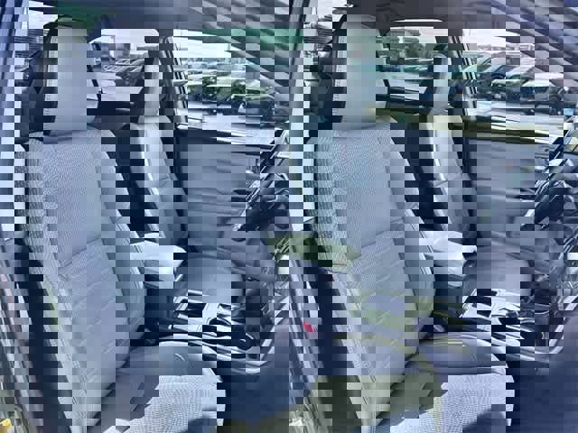 Used 2016 Toyota Camry SE image 22