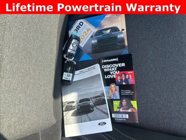 Used 2024 Ford Mustang Coupe image 10