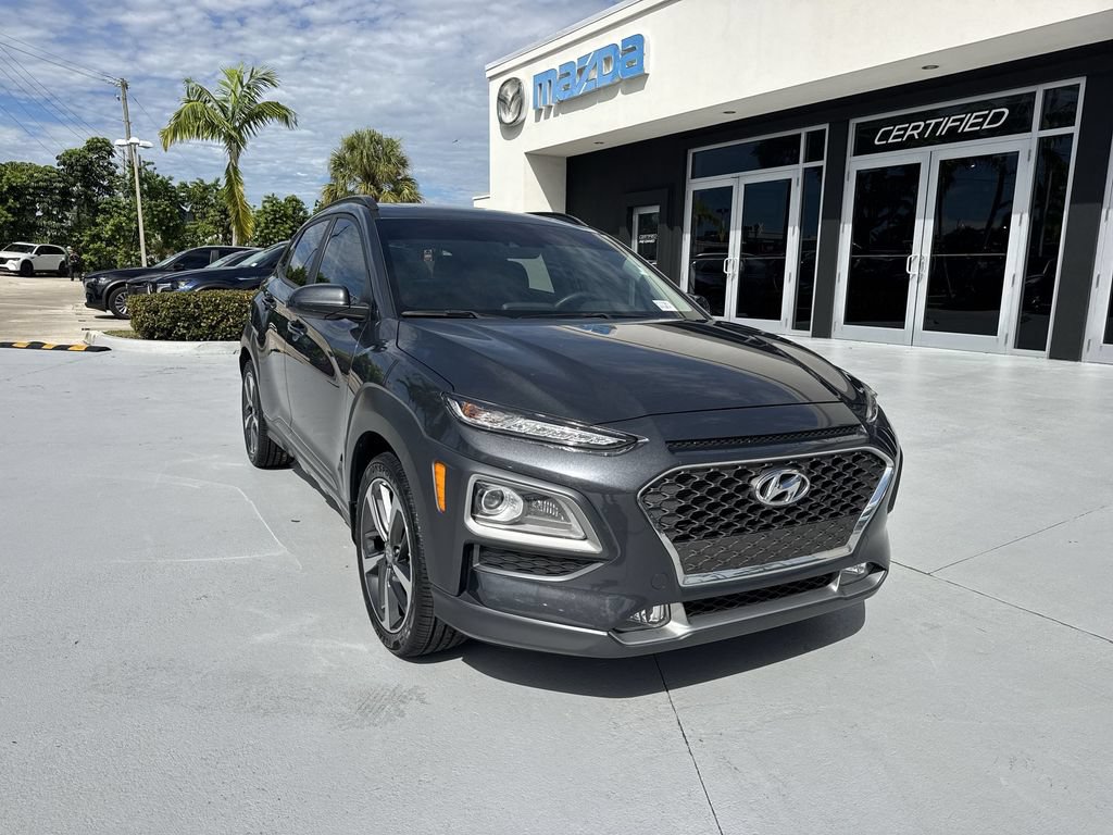 Used 2021 Hyundai Kona Limited w/ Cargo Package FWD image 7