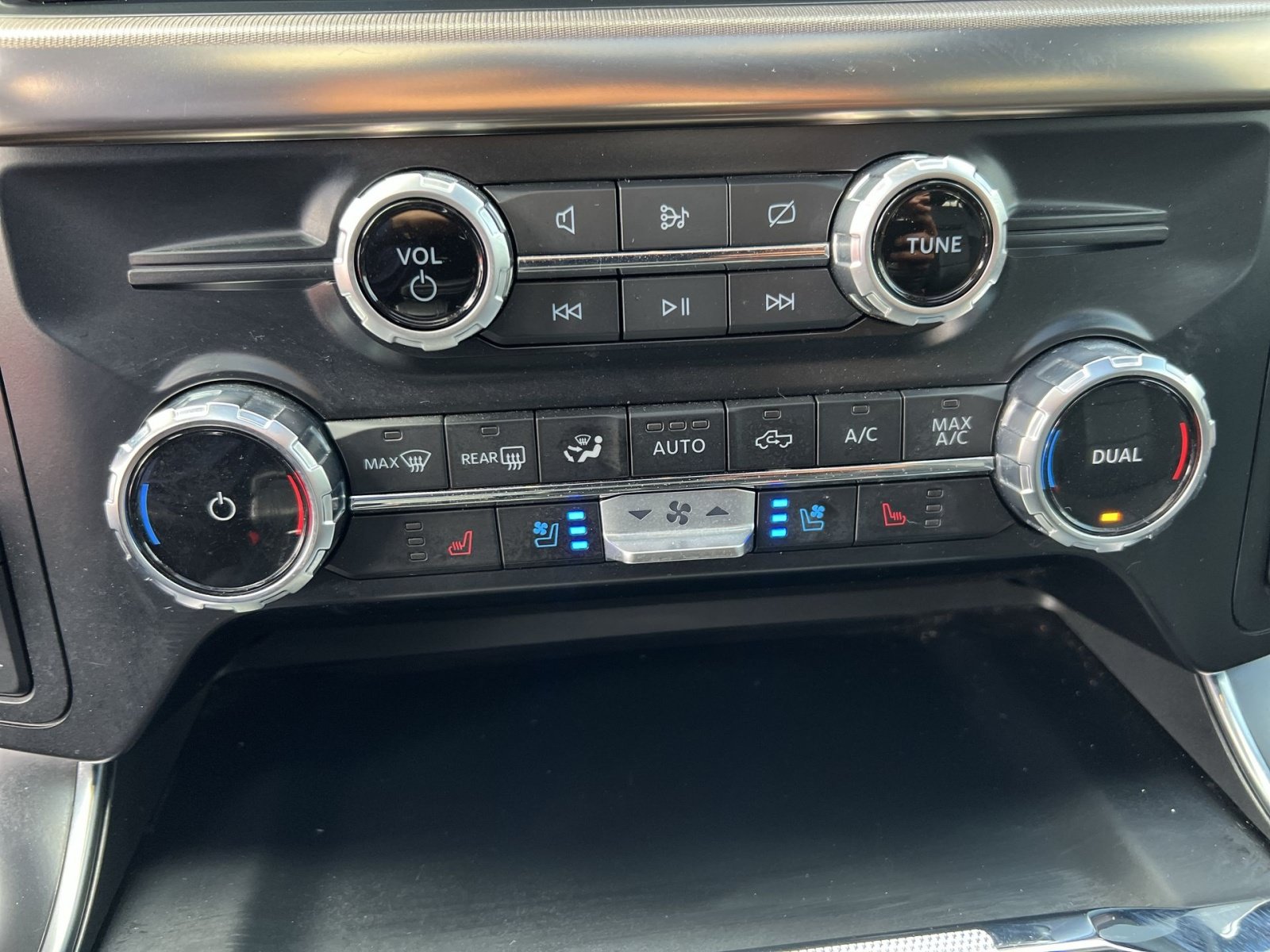 Certified 2023 Ford F150 Raptor AWD/4WD image 26