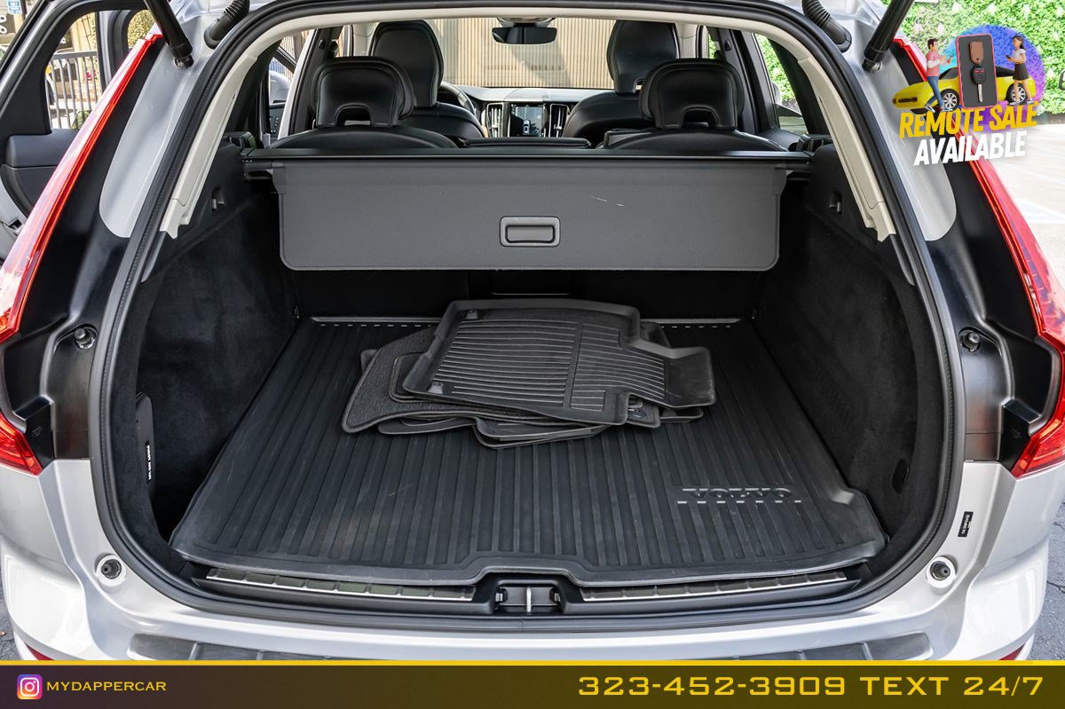 Used 2023 Volvo XC60 B5 Plus AWD/4WD image 19