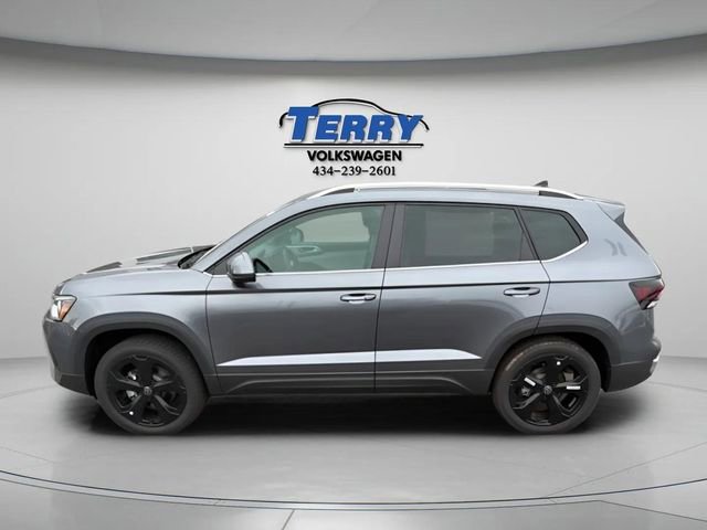 New 2026 Volkswagen Taos SEL image 2