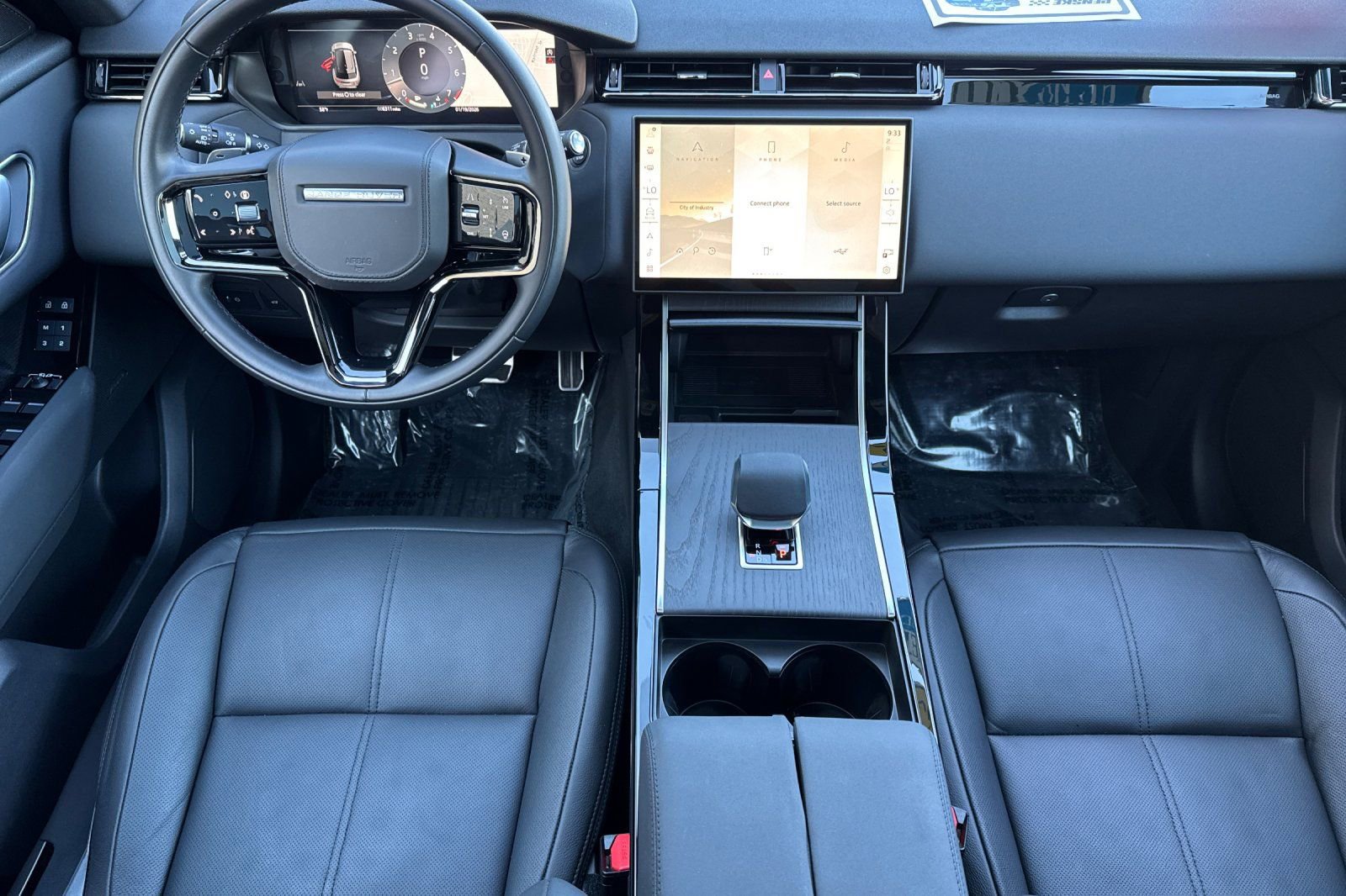 Certified 2025 Land Rover Range Rover Velar Dynamic SE image 14