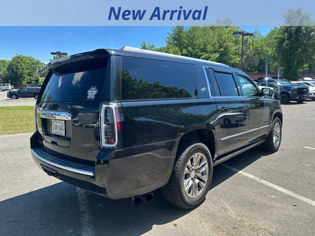 Used 2015 GMC Yukon XL Denali w/ Premium Package AWD/4WD image 9