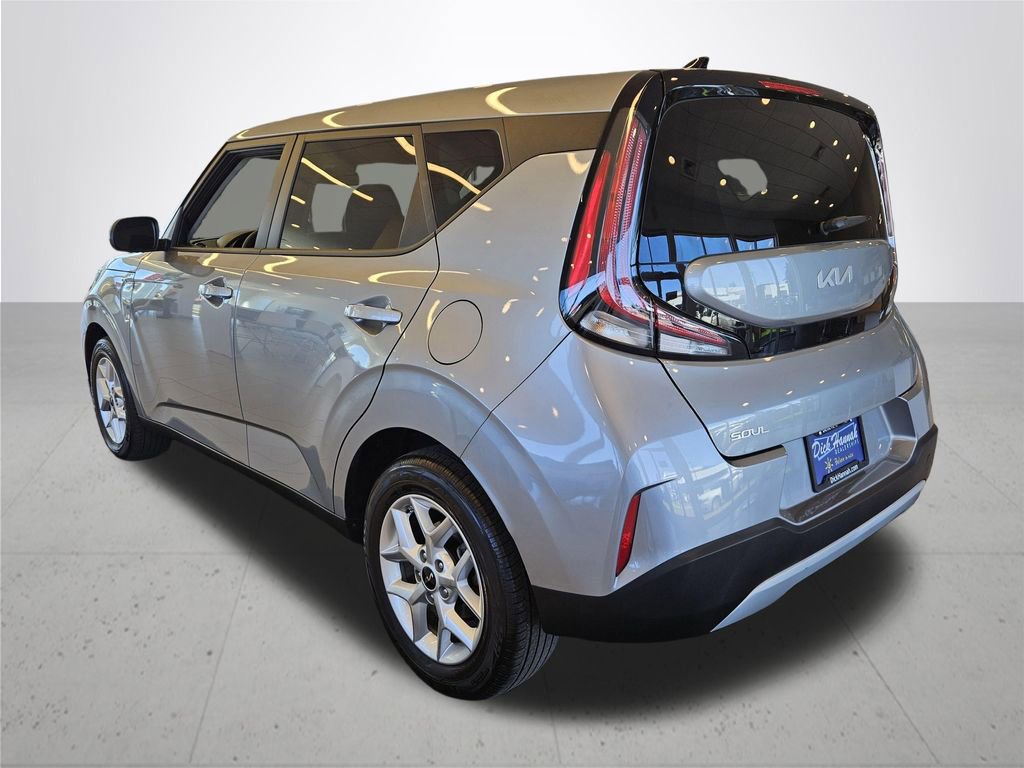 Used 2025 Kia Soul LX w/ LX Technology Package image 10