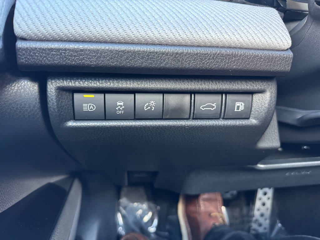 Used 2026 Toyota Camry SE w/ Convenience Package FWD image 28