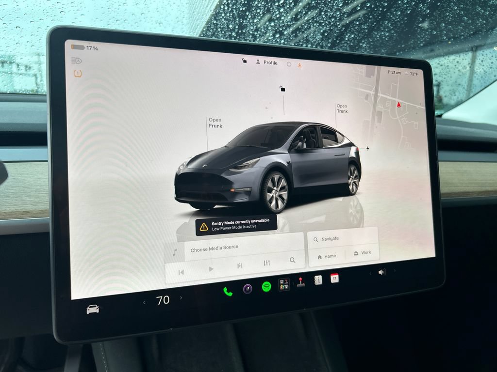Used 2023 Tesla Model Y AWD image 14