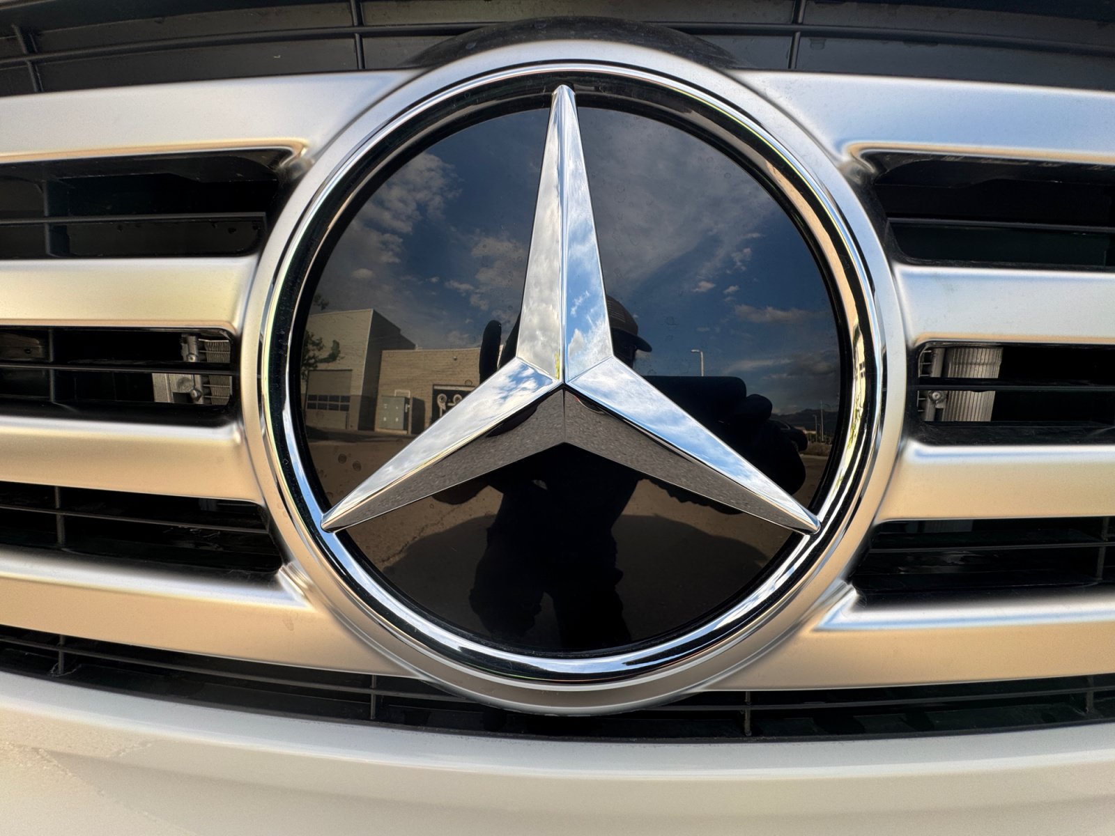New 2026 Mercedes-Benz GLB 250 4MATIC image 23