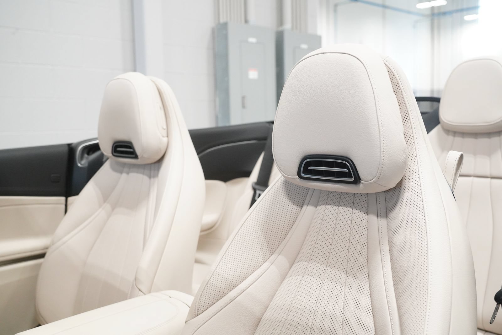 New 2026 Mercedes-Benz CLE 450 4MATIC Cabriolet image 18