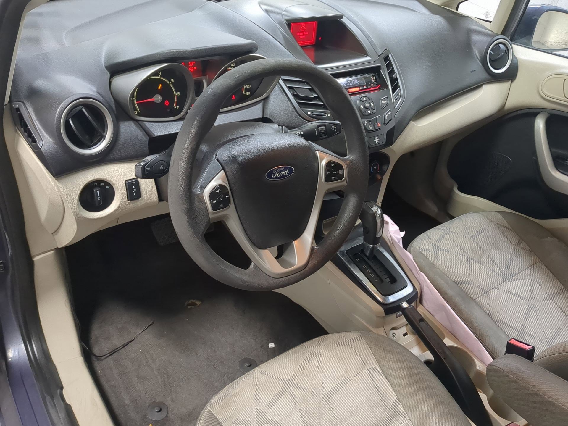 Used 2012 Ford Fiesta SE image 11