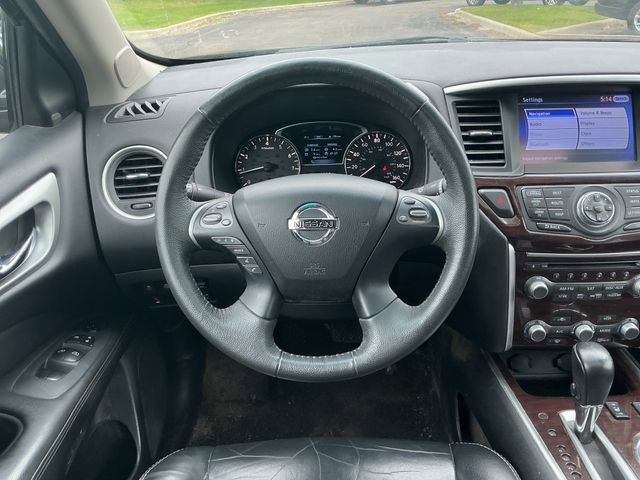 Used 2015 Nissan Pathfinder Platinum AWD/4WD image 14