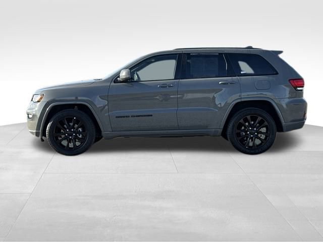 Used 2020 Jeep Grand Cherokee Altitude image 5