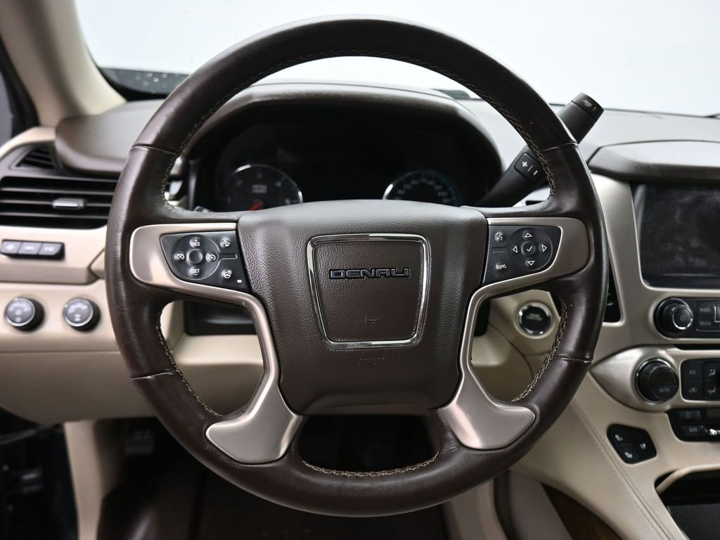 Used 2020 GMC Yukon Denali image 15