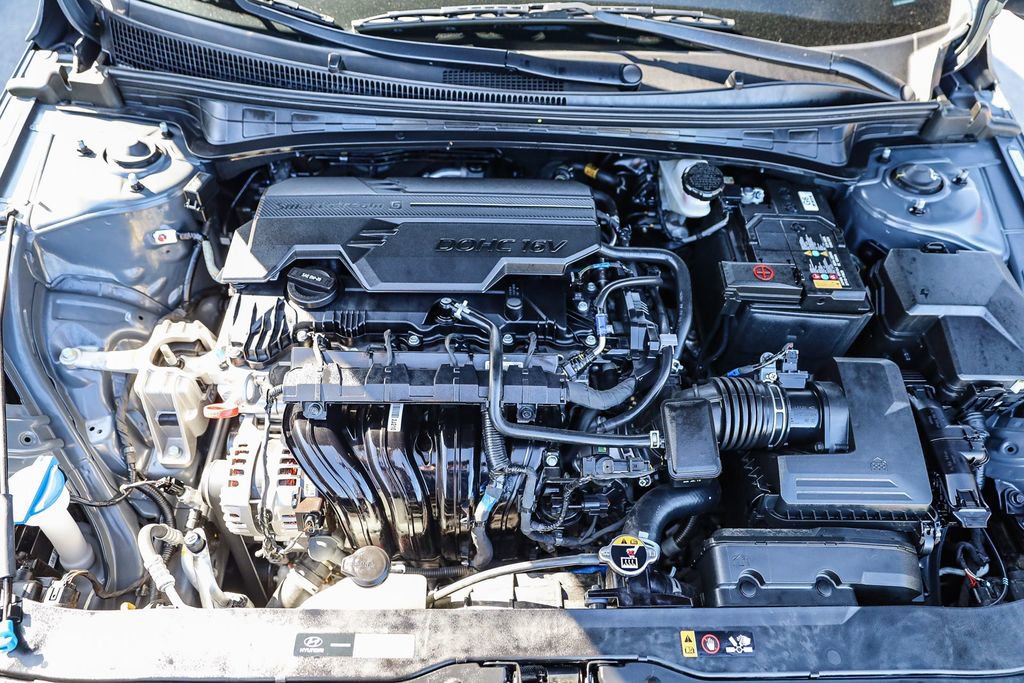 Certified 2024 Hyundai Elantra Limited image 26