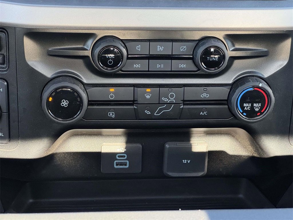 Used 2023 Ford F250 XL w/ STX Appearance Package image 5