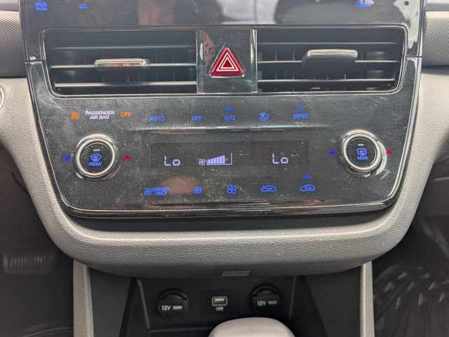 Used 2022 Hyundai Ioniq SE FWD image 17