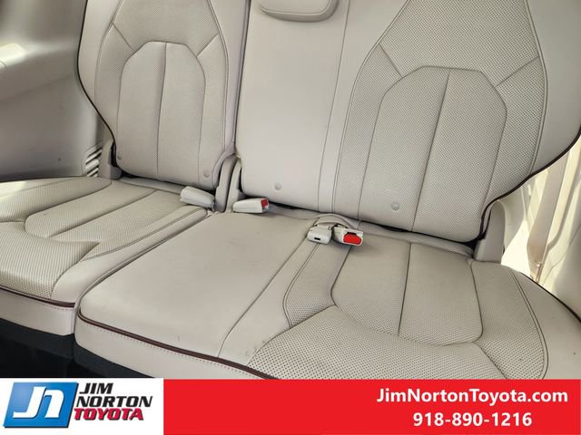 Used 2019 Chrysler Pacifica Limited w/ Tire & Wheel Group image 33