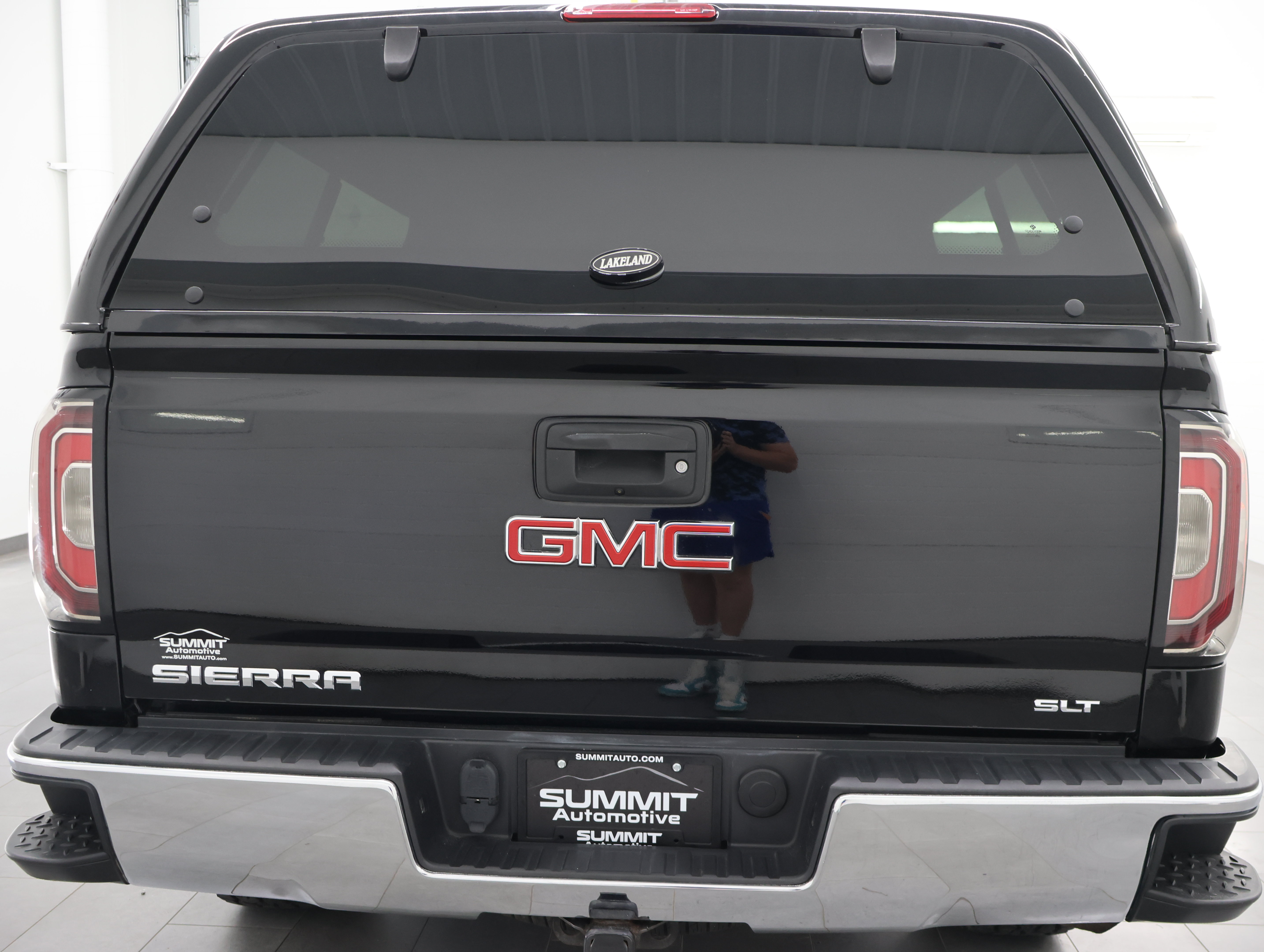 Used 2017 GMC Sierra 1500 SLT w/ Suspension Package, Off-Road AWD/4WD image 26