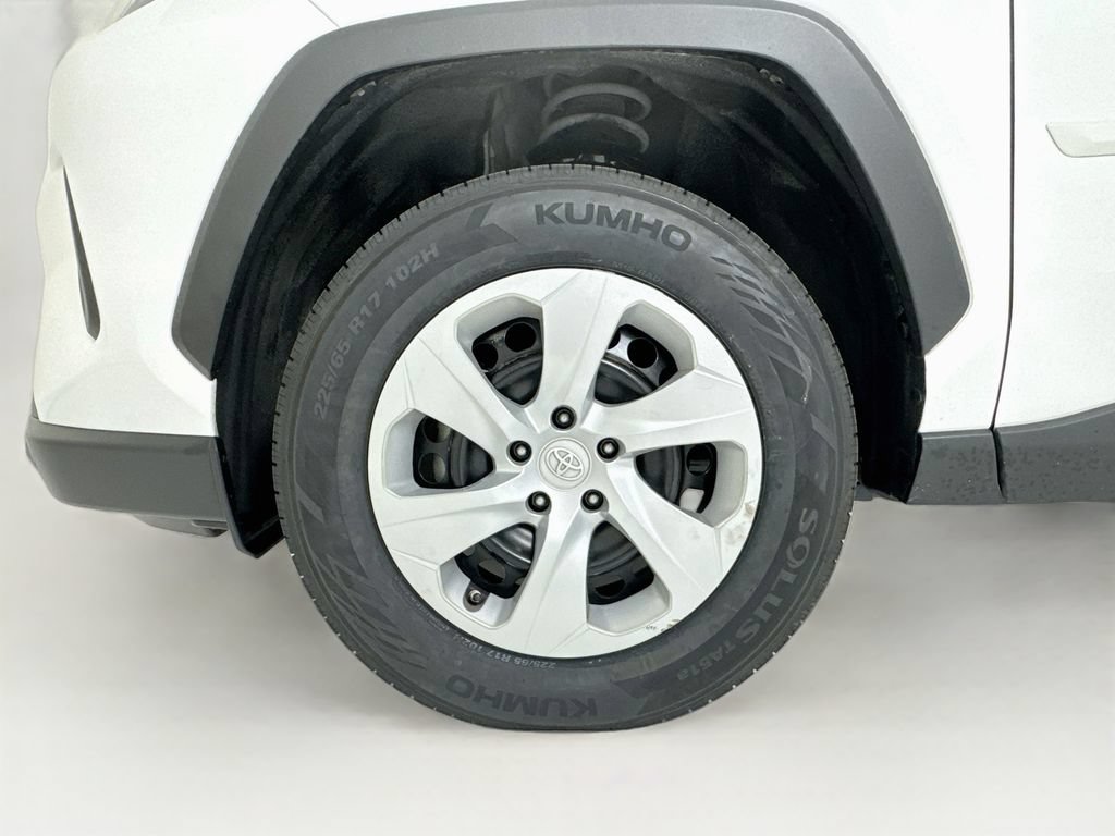 Used 2023 Toyota RAV4 LE AWD/4WD image 27