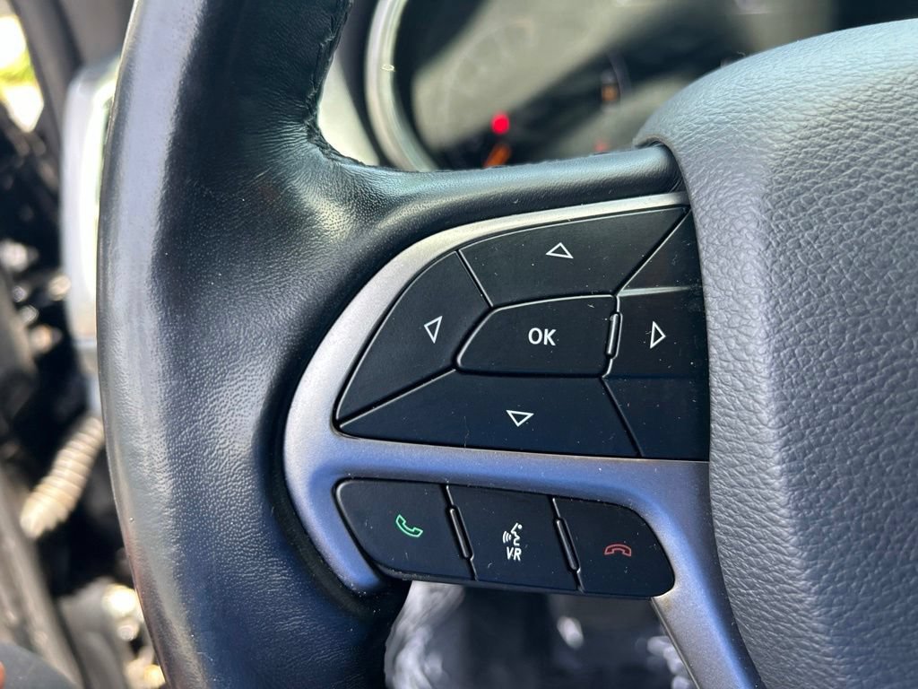 Used 2021 Jeep Grand Cherokee Laredo RWD image 44