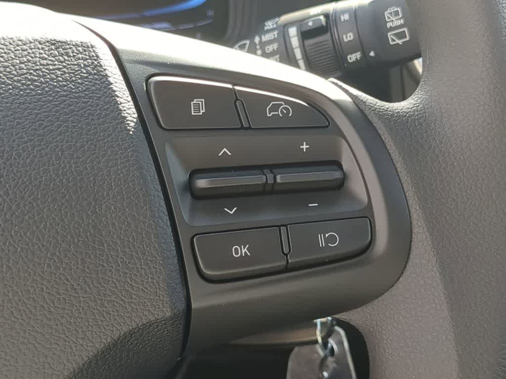New 2026 Hyundai Venue SE FWD image 25