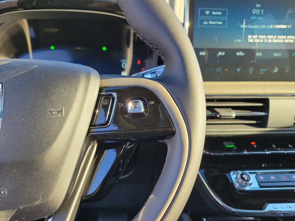 New 2026 Lincoln Corsair Premiere image 24