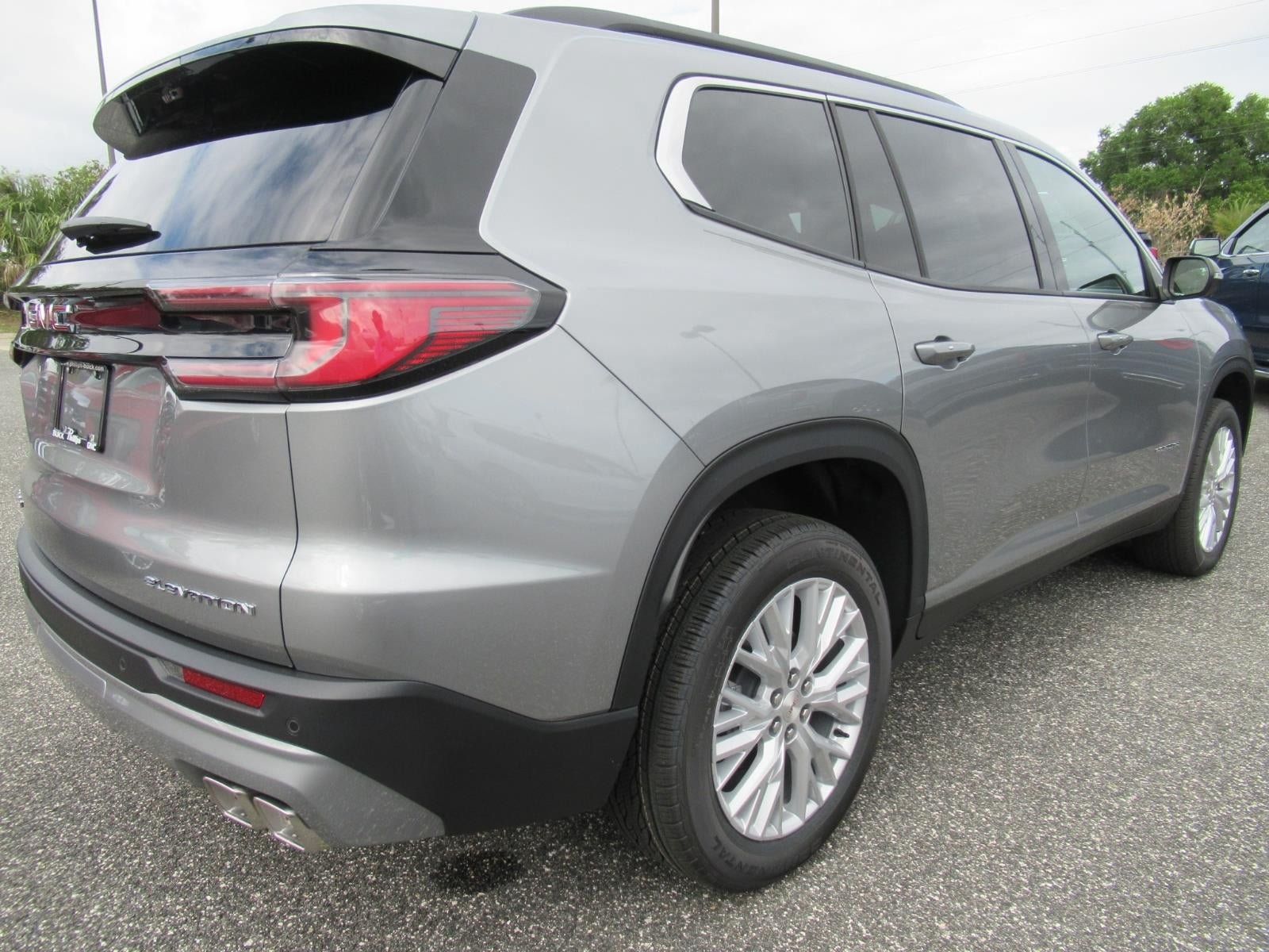 New 2026 GMC Acadia Elevation w/ Elevation Premium Package FWD image 7