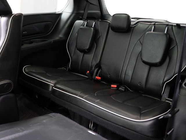 Used 2019 Chrysler Pacifica Limited w/ Advanced Safetytec Group image 13