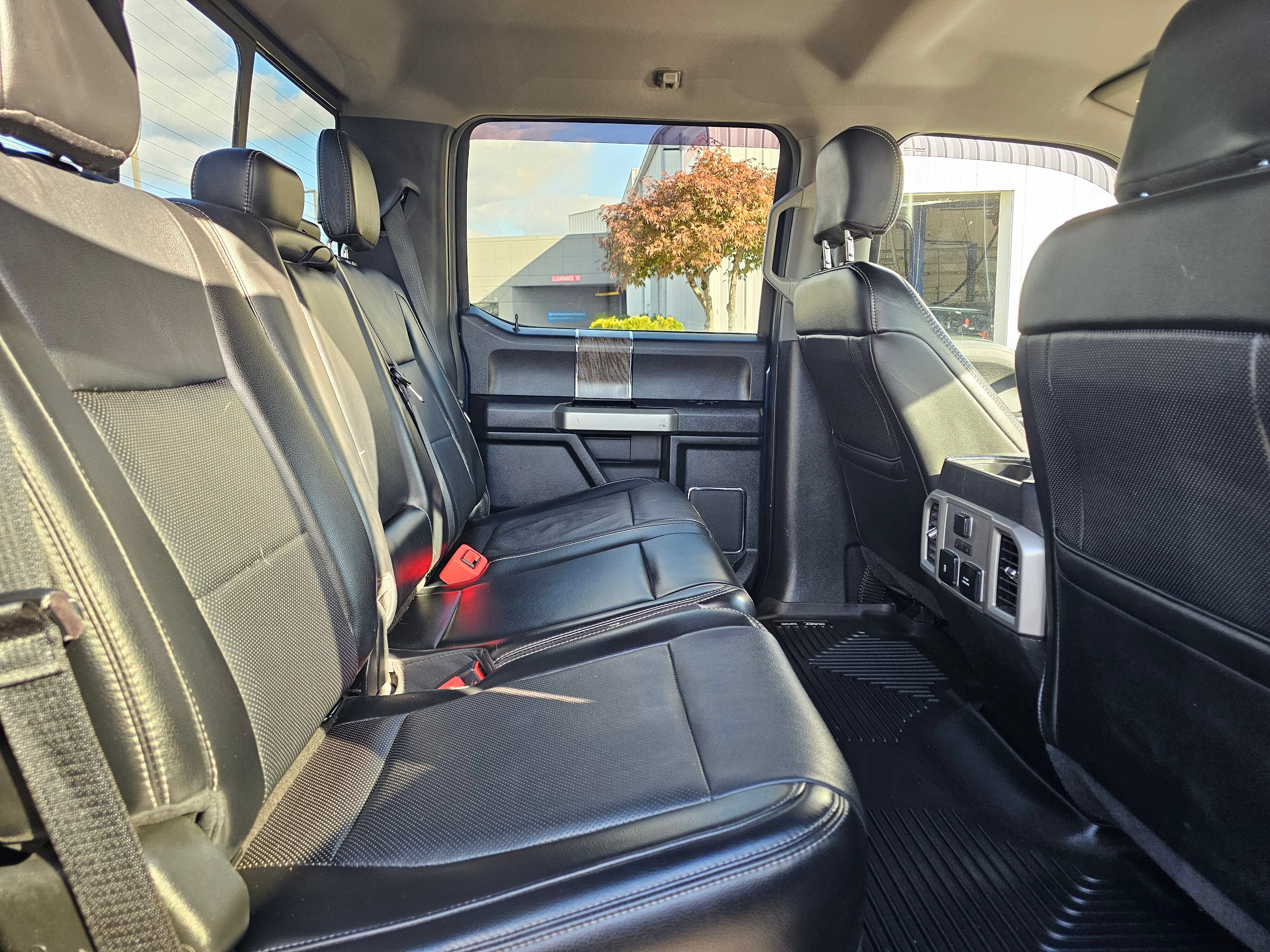 Used 2019 Ford F350 Lariat w/ Lariat Ultimate Package AWD/4WD image 12