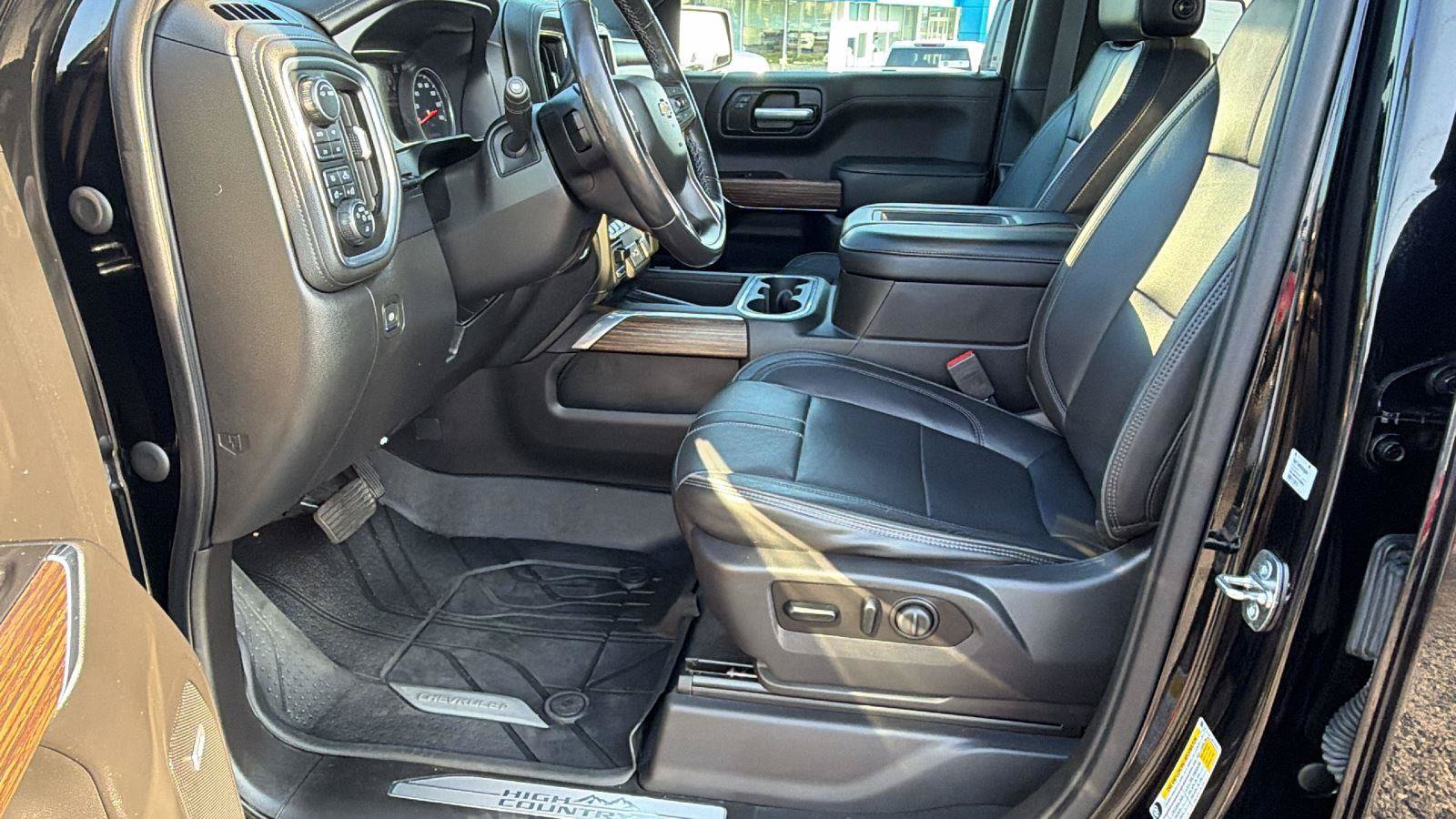 Used 2021 Chevrolet Silverado 1500 High Country w/ Technology Package AWD/4WD image 15