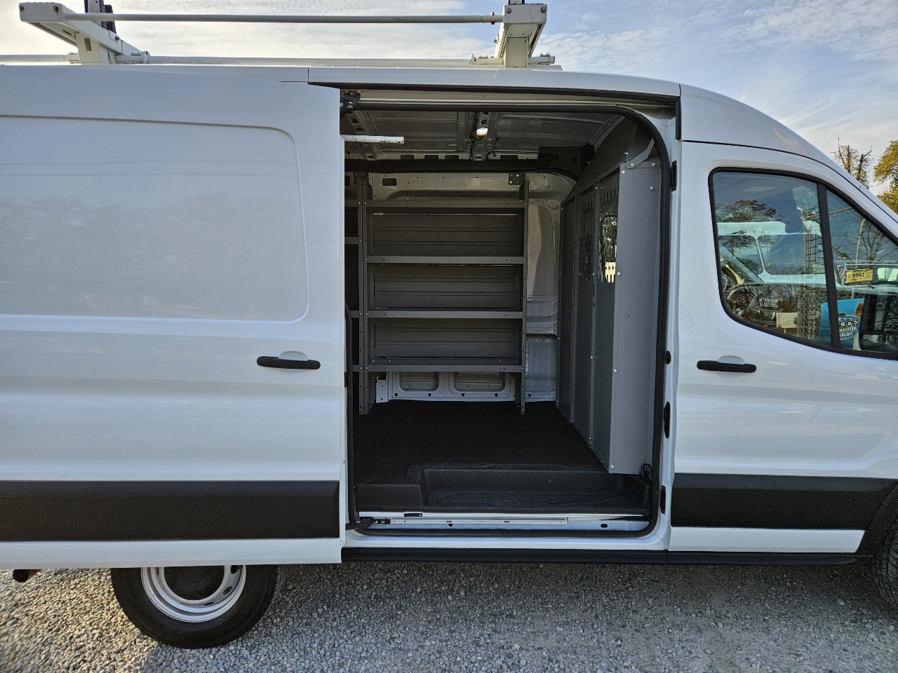 Used 2020 Ford Transit 250 Medium Roof image 22