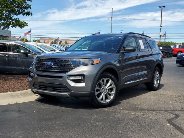 Used 2023 Ford Explorer XLT w/ Equipment Group 202A AWD/4WD image 28