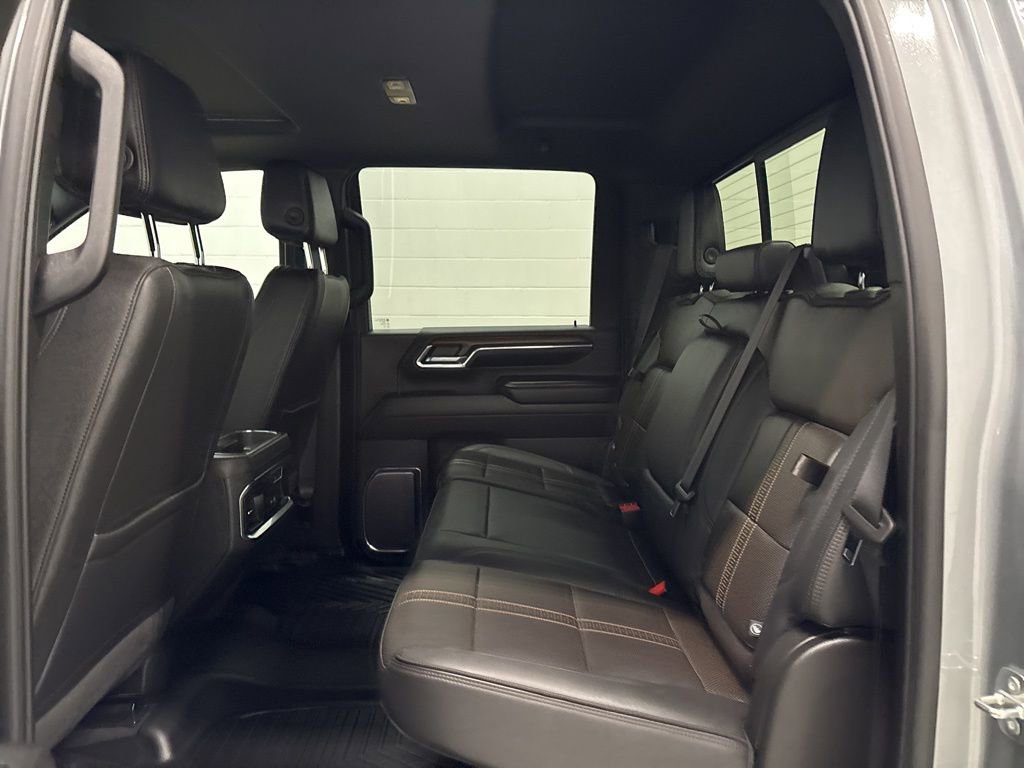 Used 2024 Chevrolet Silverado 3500 High Country w/ High Country Premium Package AWD/4WD image 35