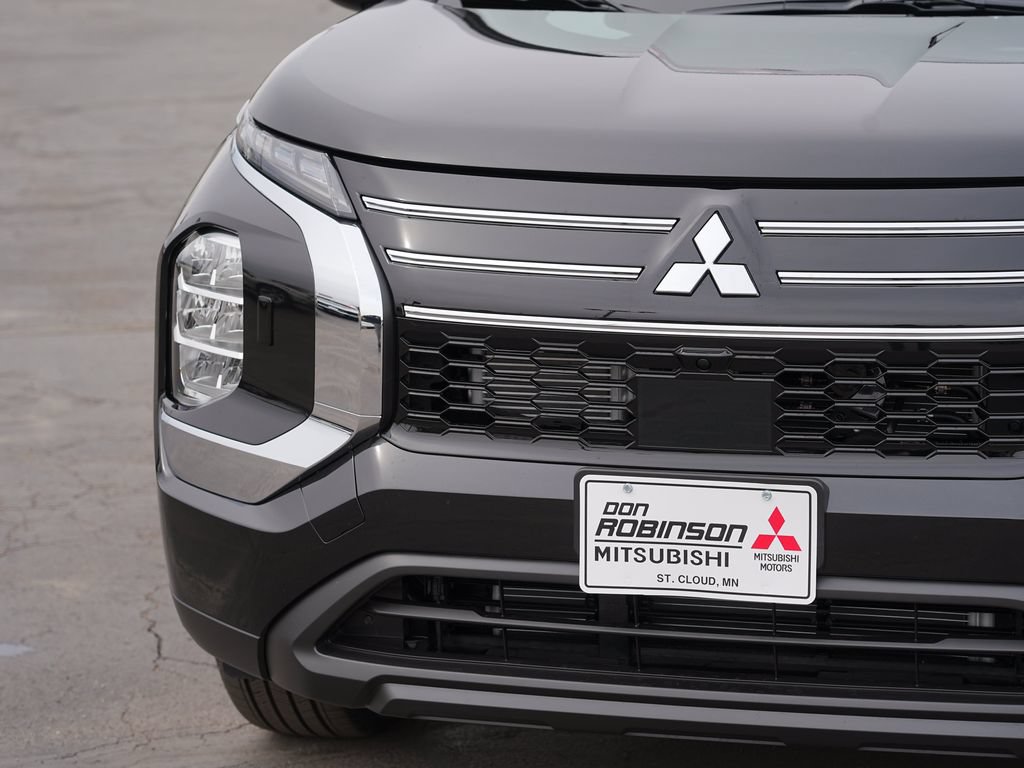 New 2026 Mitsubishi Outlander ES AWD/4WD image 9