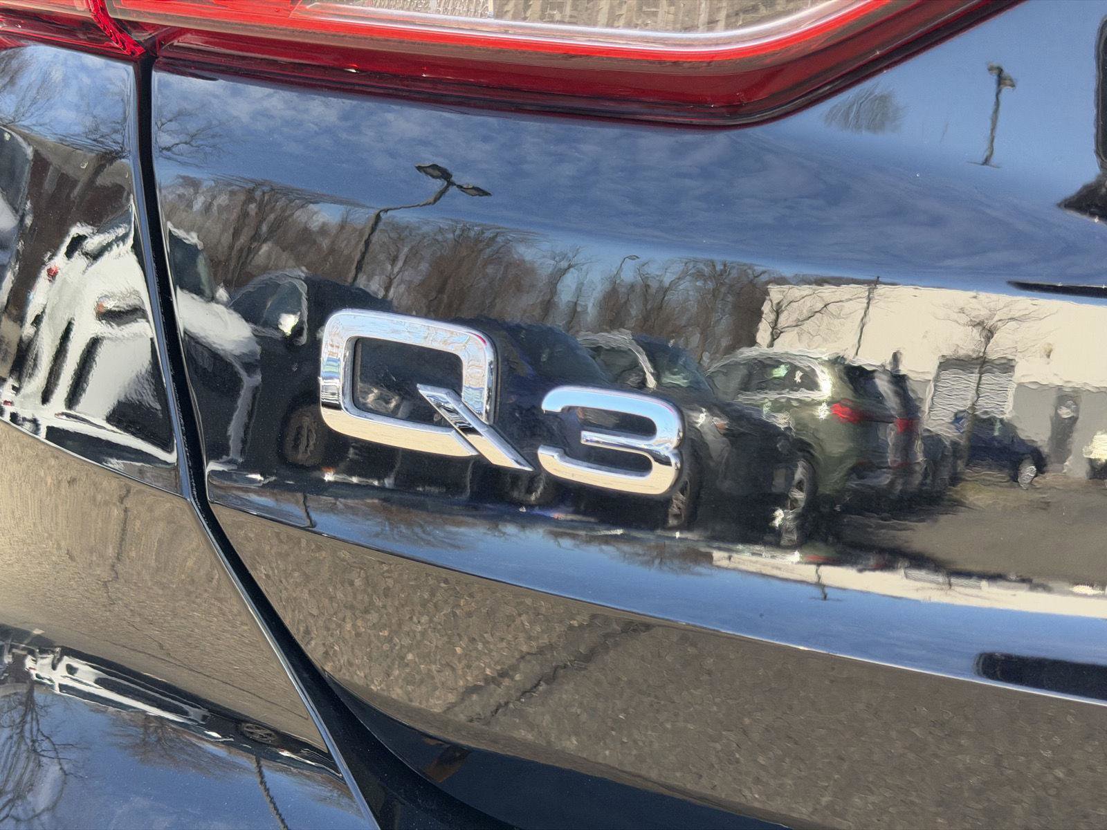 Used 2023 Audi Q3 2.0T Premium Plus w/ Premium Plus Package image 24