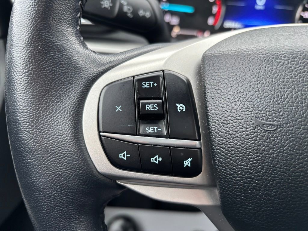 Used 2023 Ford Explorer XLT w/ Equipment Group 202A image 31